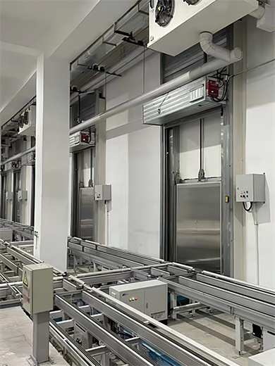 垂直提升冷庫門